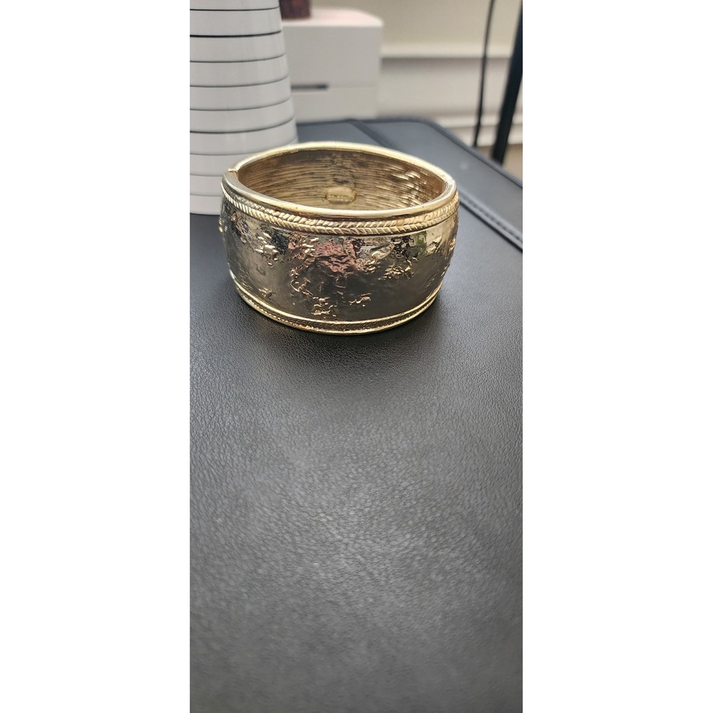Chicos Gold Tone Textured Hammered Hinged Cuff Bracelet Statement Bangle